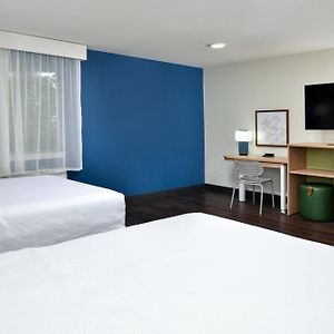 Queen Room Two Queen Beds